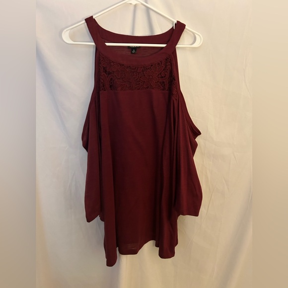Torrid cold shoulder lace bell sleeve blouse - Picture 2 of 4